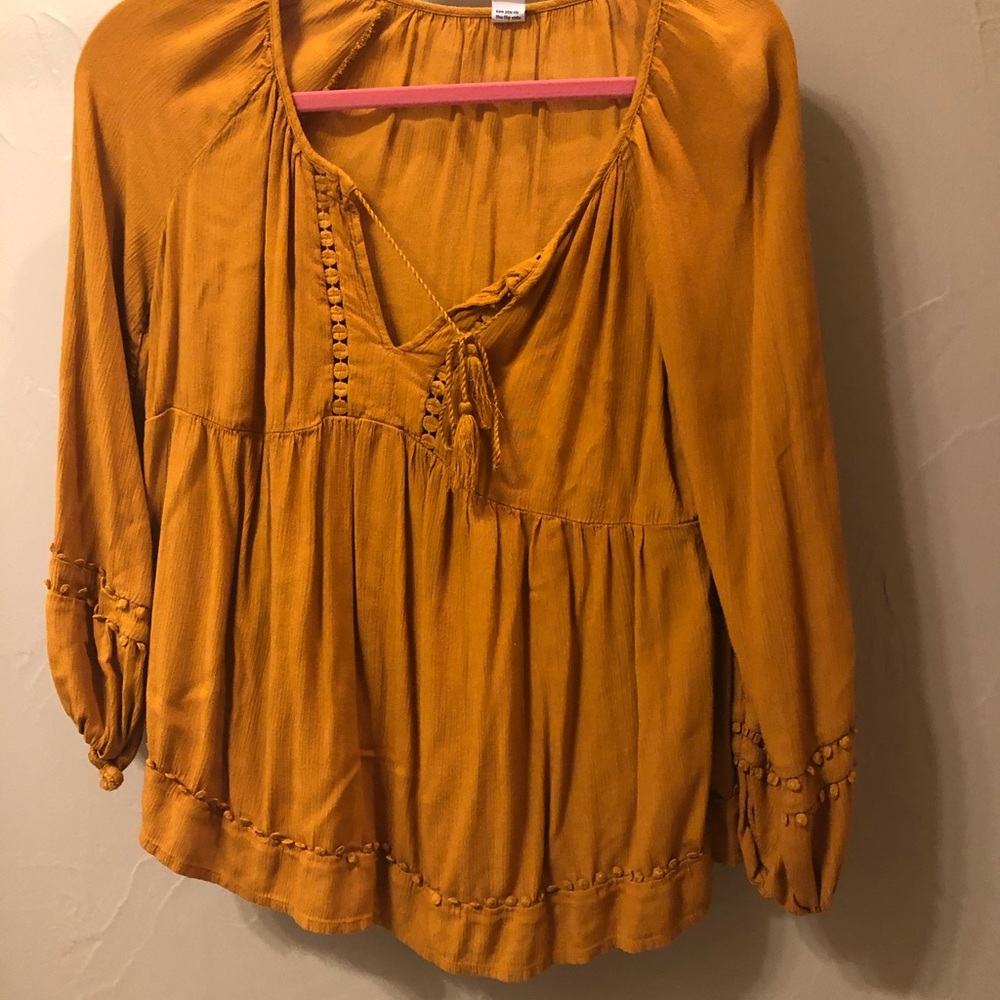 Old navy mustard blouse